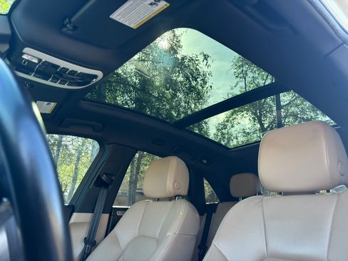 Used 2019 Porsche Macan S image 23