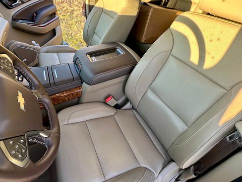 Used 2019 Chevrolet Tahoe Premier image 9