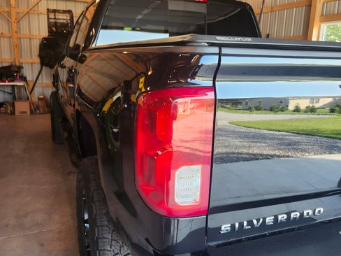 Used 2018 Chevrolet Silverado 1500 LTZ Z71 w/ LTZ Plus Package image 5