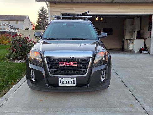 Used 2015 GMC Terrain SLT image 2
