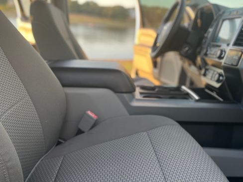 Used 2019 Ford F250 XLT w/ XLT Value Package AWD/4WD image 17