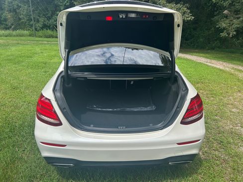 Used 2020 Mercedes-Benz E 350 Sedan w/ Premium Package image 12