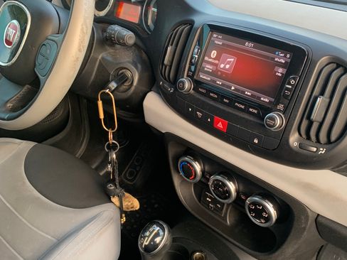 Used 2014 FIAT 500L Easy FWD image 8