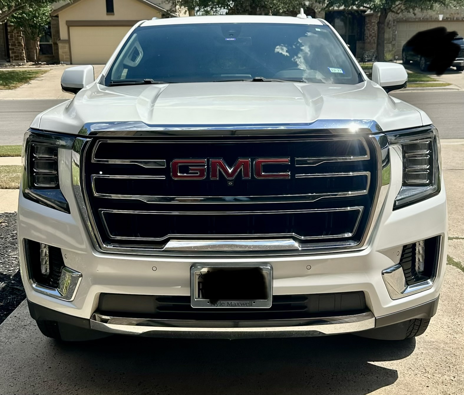 Used 2022 GMC Yukon SLT w/ SLT Premium Package AWD/4WD image 5