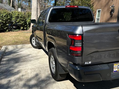 Used 2022 Nissan Frontier S w/ Technology Package image 5