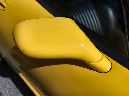 Used 2004 Chevrolet Corvette Z06 RWD image 5