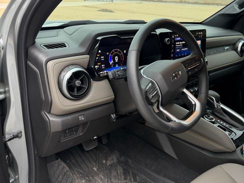 Used 2026 Chevrolet Colorado ZR2 w/ Technology Package image 16