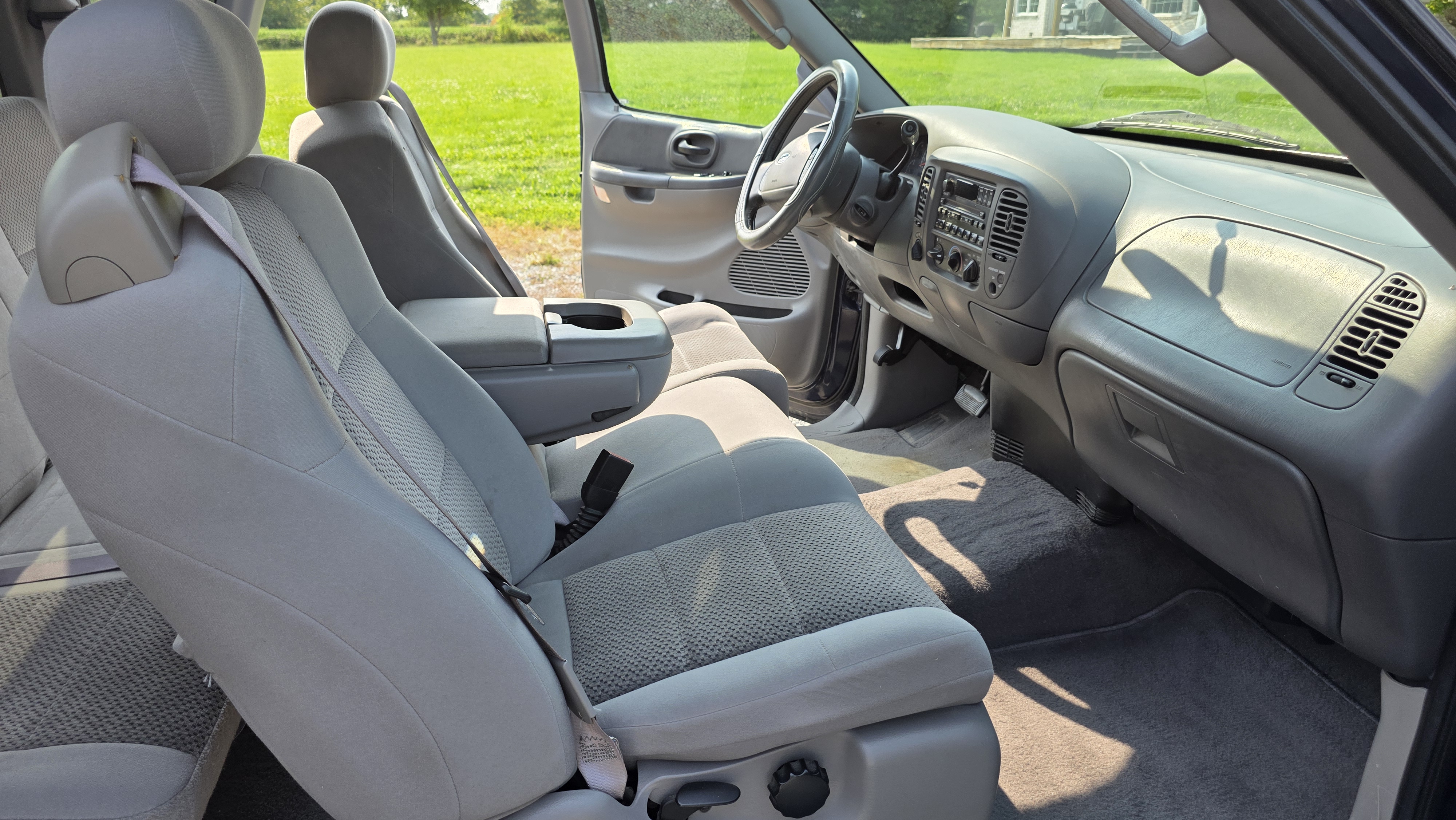 Used 2003 Ford F150 XLT AWD/4WD image 19