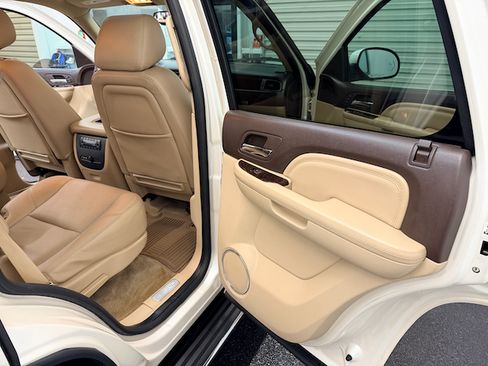 Used 2014 GMC Yukon Denali image 14