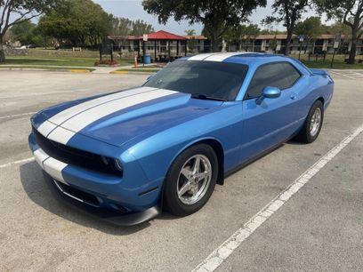 Used 2016 Dodge Challenger SXT