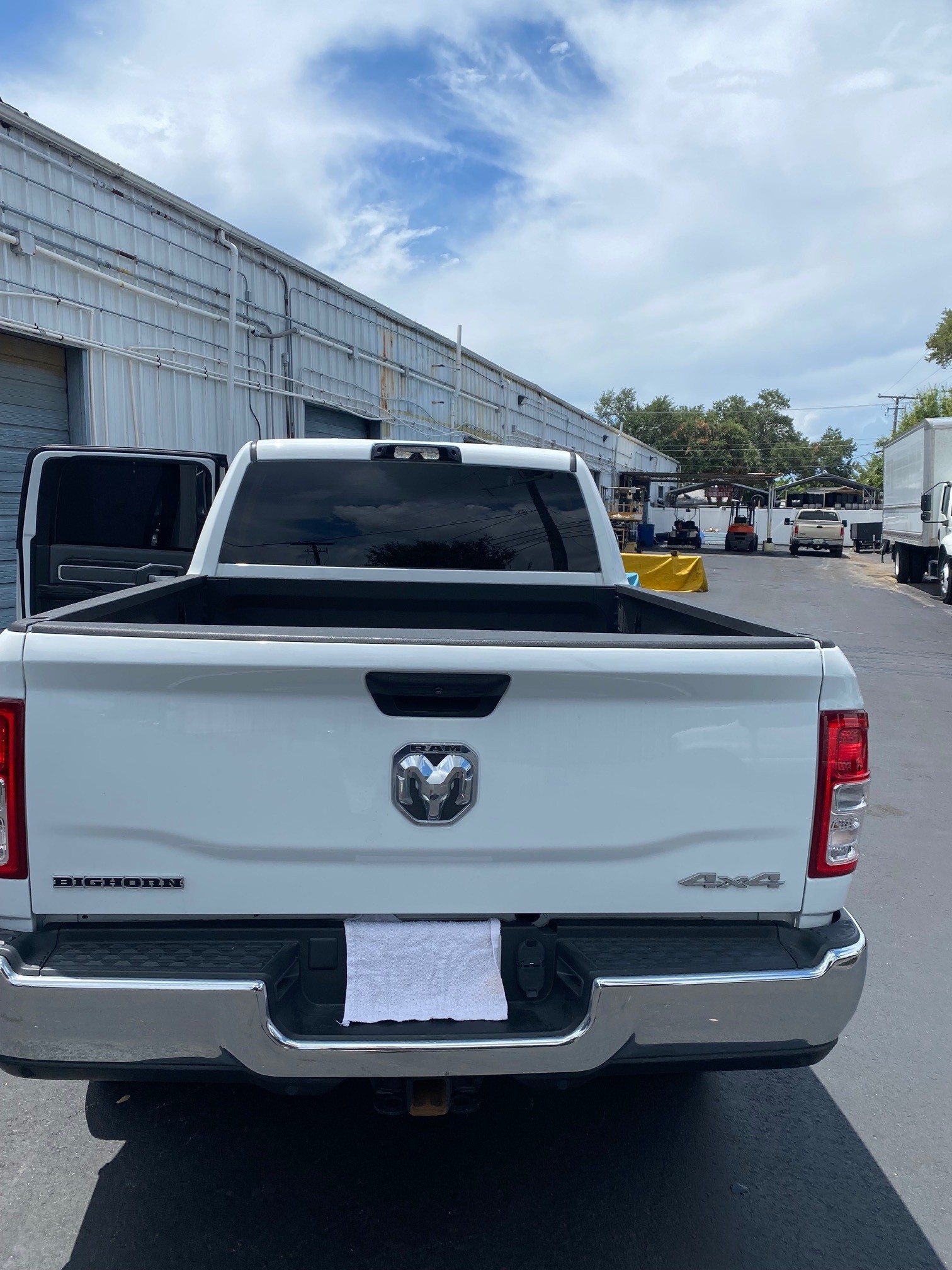 Used 2022 RAM 2500 Big Horn w/ Level A Equipment Group AWD/4WD image 5