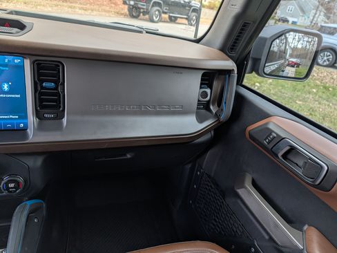Used 2023 Ford Bronco Outer Banks w/ Sasquatch Package image 6