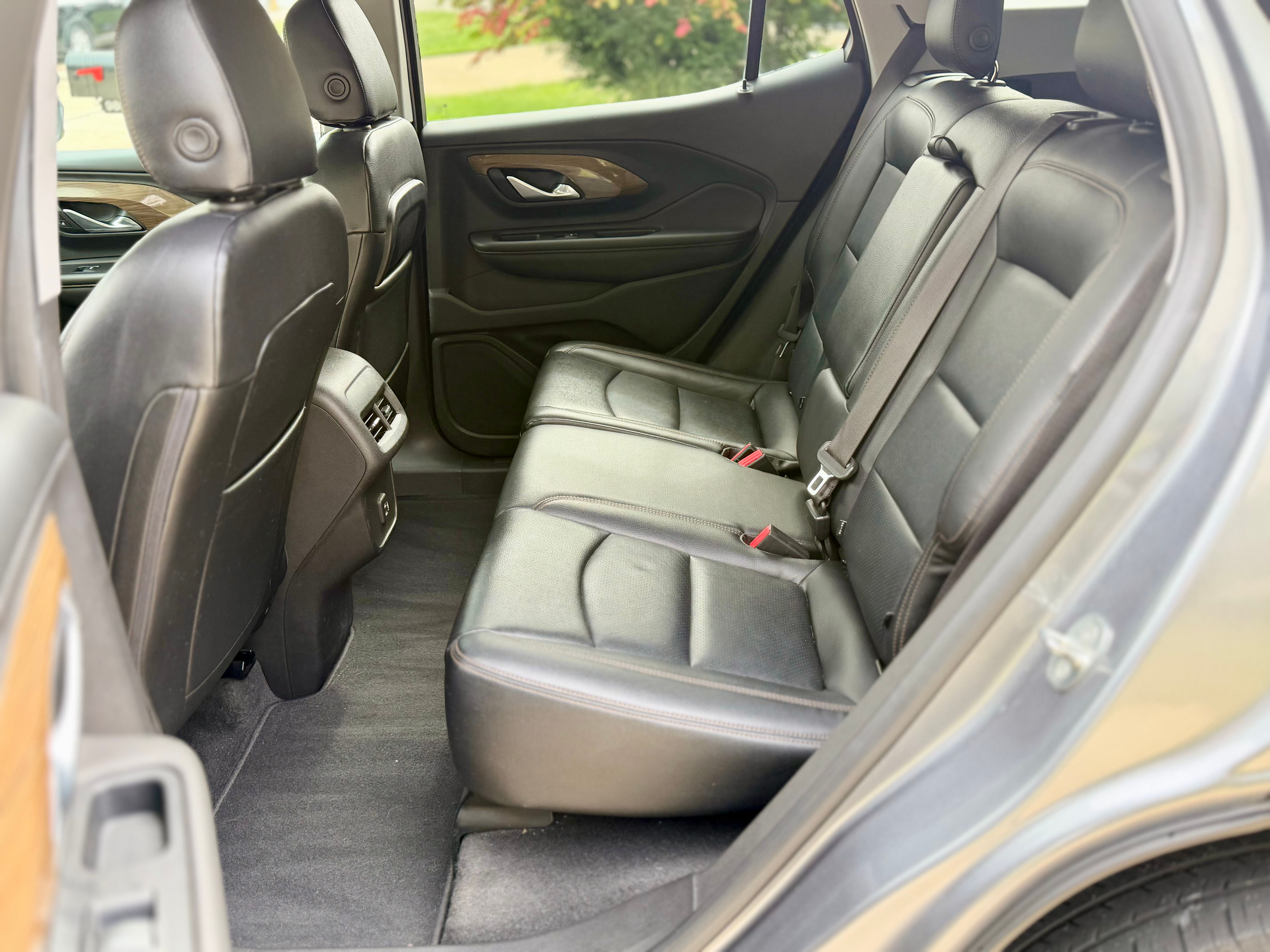 Used 2020 GMC Terrain SLE FWD image 15