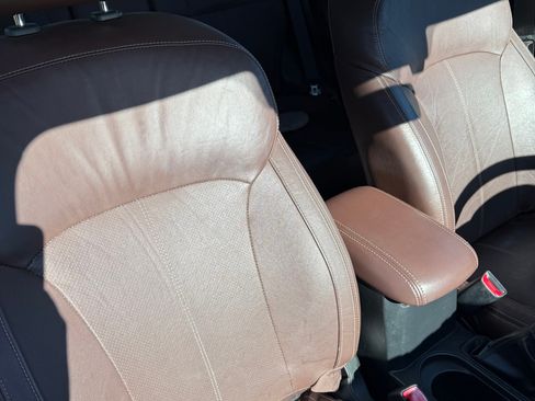 Used 2018 Subaru Forester 2.5i Touring w/ Popular Package #3B image 12