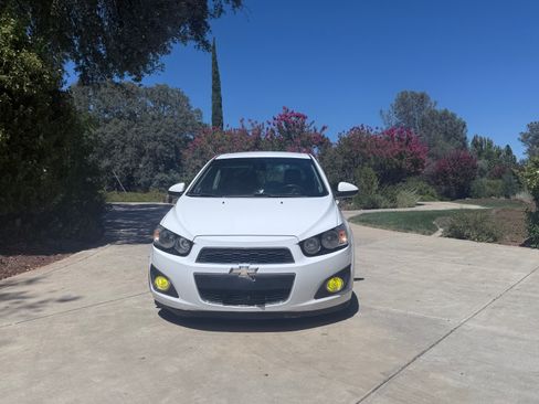 Used 2015 Chevrolet Sonic LTZ FWD image 5