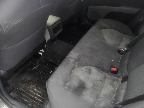 Used 2022 Toyota Camry LE image 7