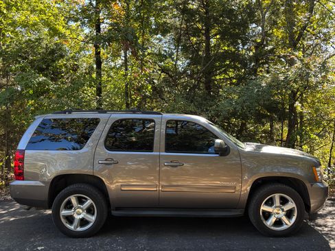 Used 2013 Chevrolet Tahoe LT w/ Luxury Package image 6