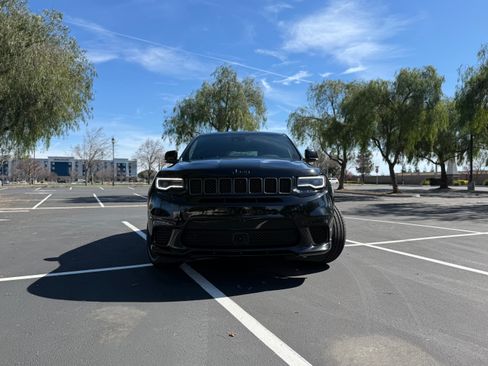 Used 2018 Jeep Grand Cherokee Trackhawk w/ Trailer Tow Group IV image 32