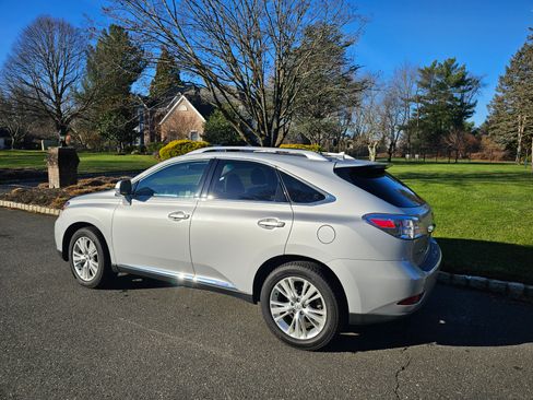 Used 2012 Lexus RX 450h AWD image 2