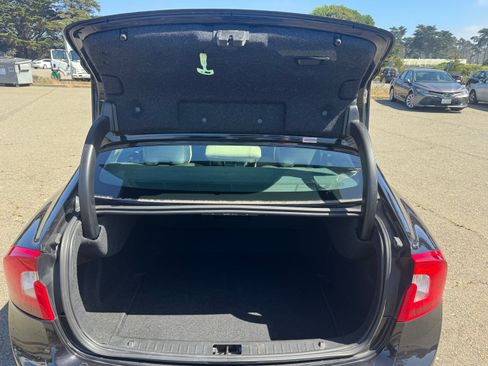 Used 2011 Volvo S60 T6 image 8