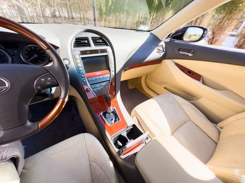 Used 2010 Lexus ES 350 image 15