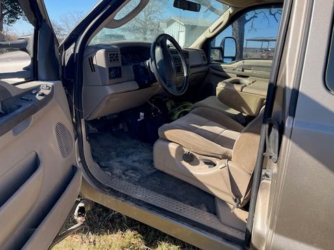 Used 2003 Ford F350 4x4 SuperCab DRW Super Duty image 6