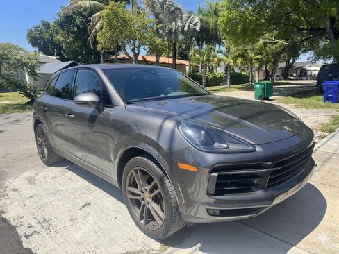 Used 2019 Porsche Cayenne AWD/4WD image 1