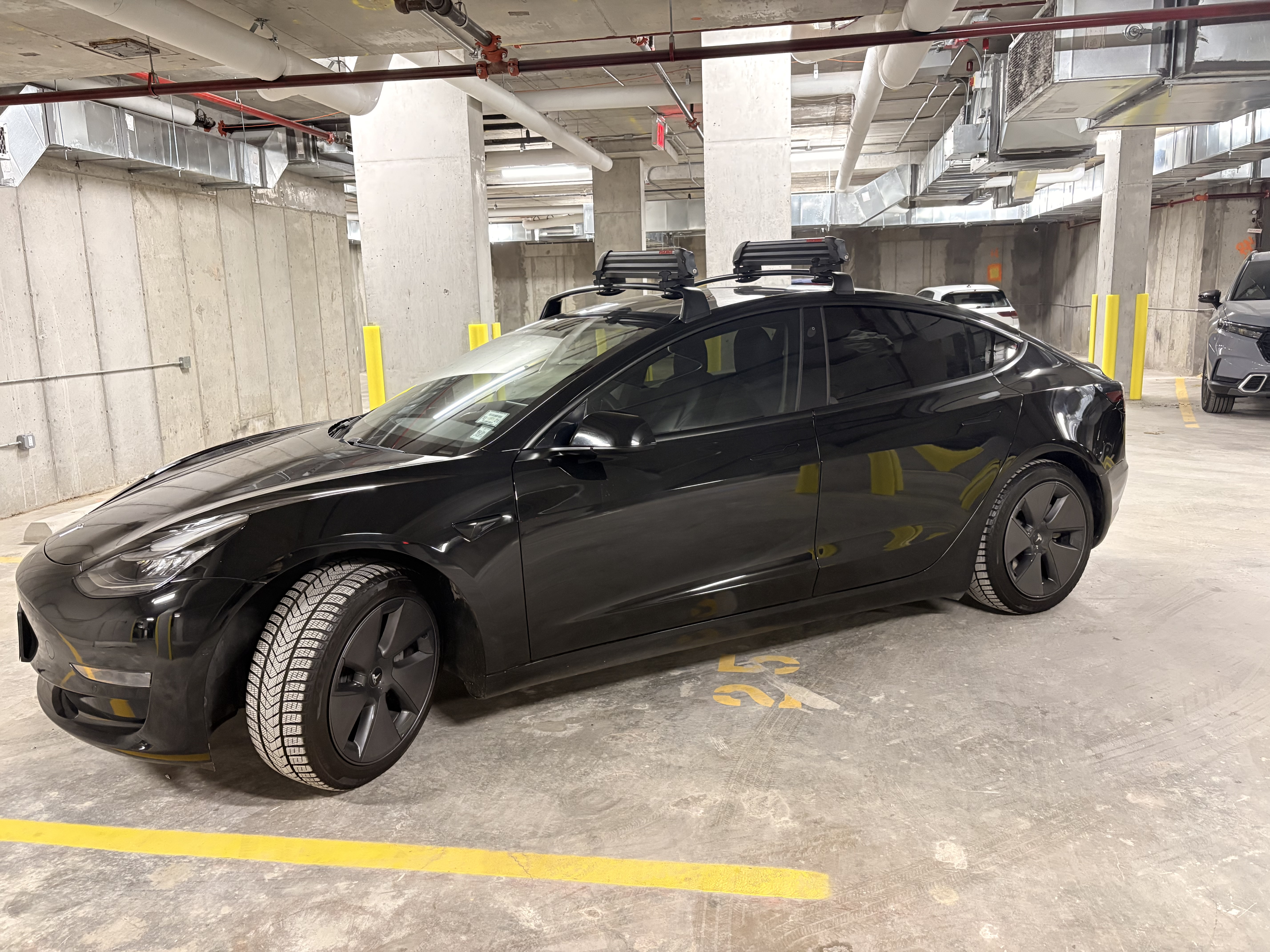 Used 2021 Tesla Model 3 Standard Range Plus RWD image 1