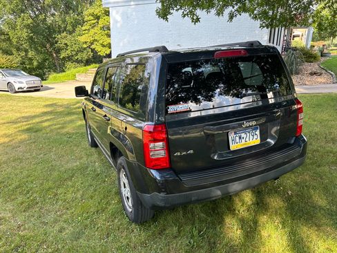 Used 2014 Jeep Patriot Sport w/ Power Value Group AWD/4WD image 9