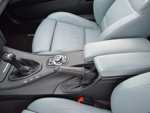 Used 2011 BMW M3 Coupe image 25