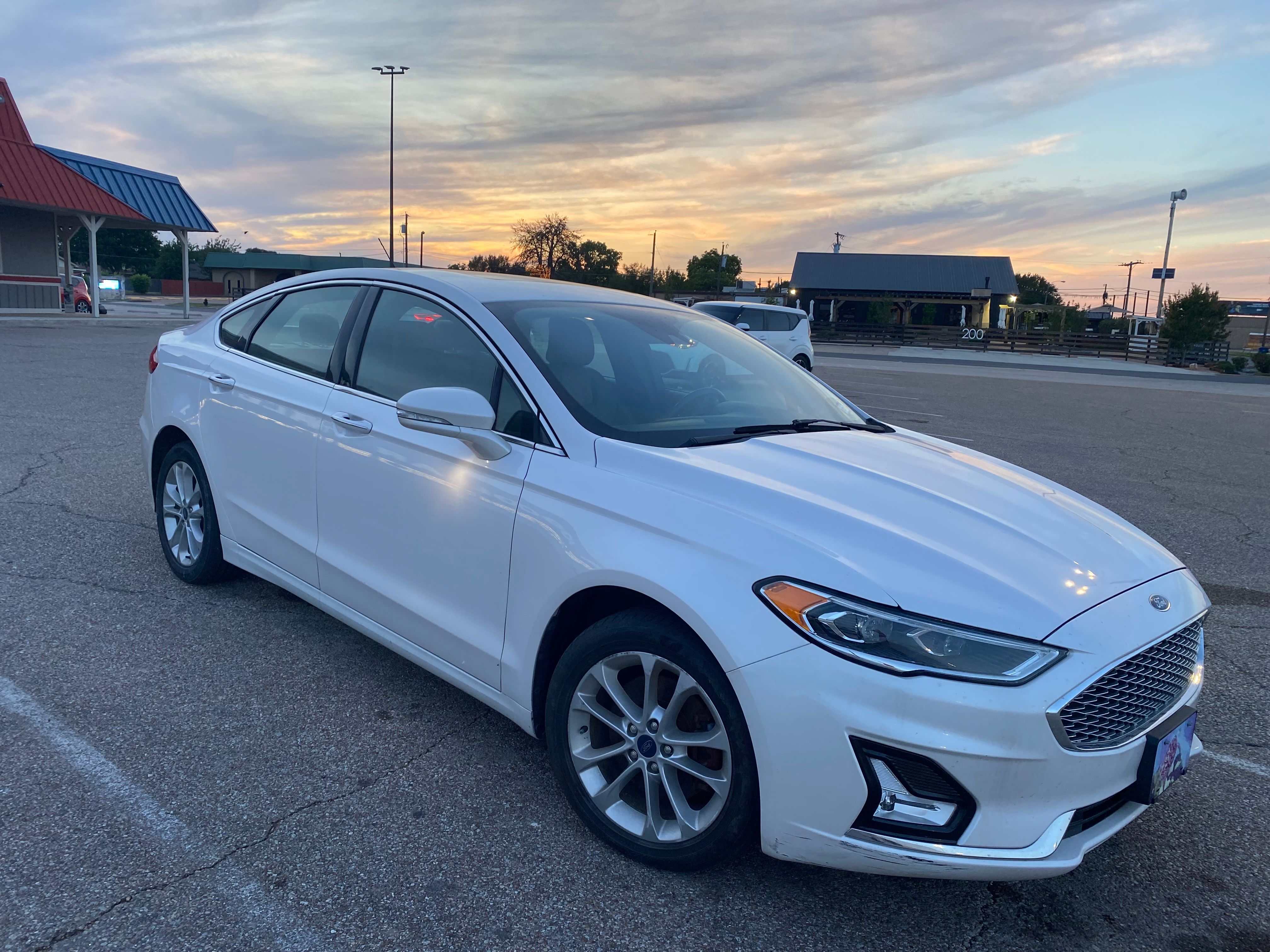 Used 2019 Ford Fusion Energi Titanium FWD image 1