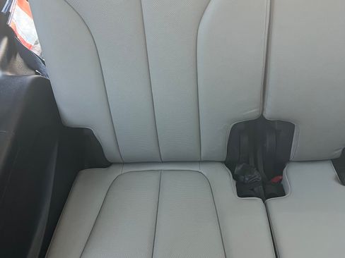 Used 2022 Hyundai Palisade SEL w/ 8P Bench Seat Package FWD image 31