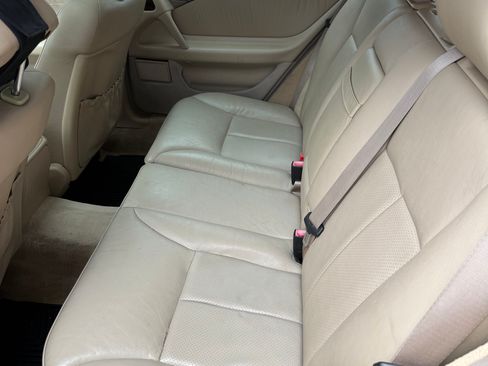 Used 1999 Mercedes-Benz E 320 4MATIC Wagon image 9