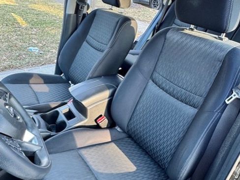 Used 2017 Nissan Rogue S image 23