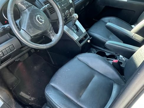 Used 2009 MAZDA MAZDA5 Grand Touring FWD image 6