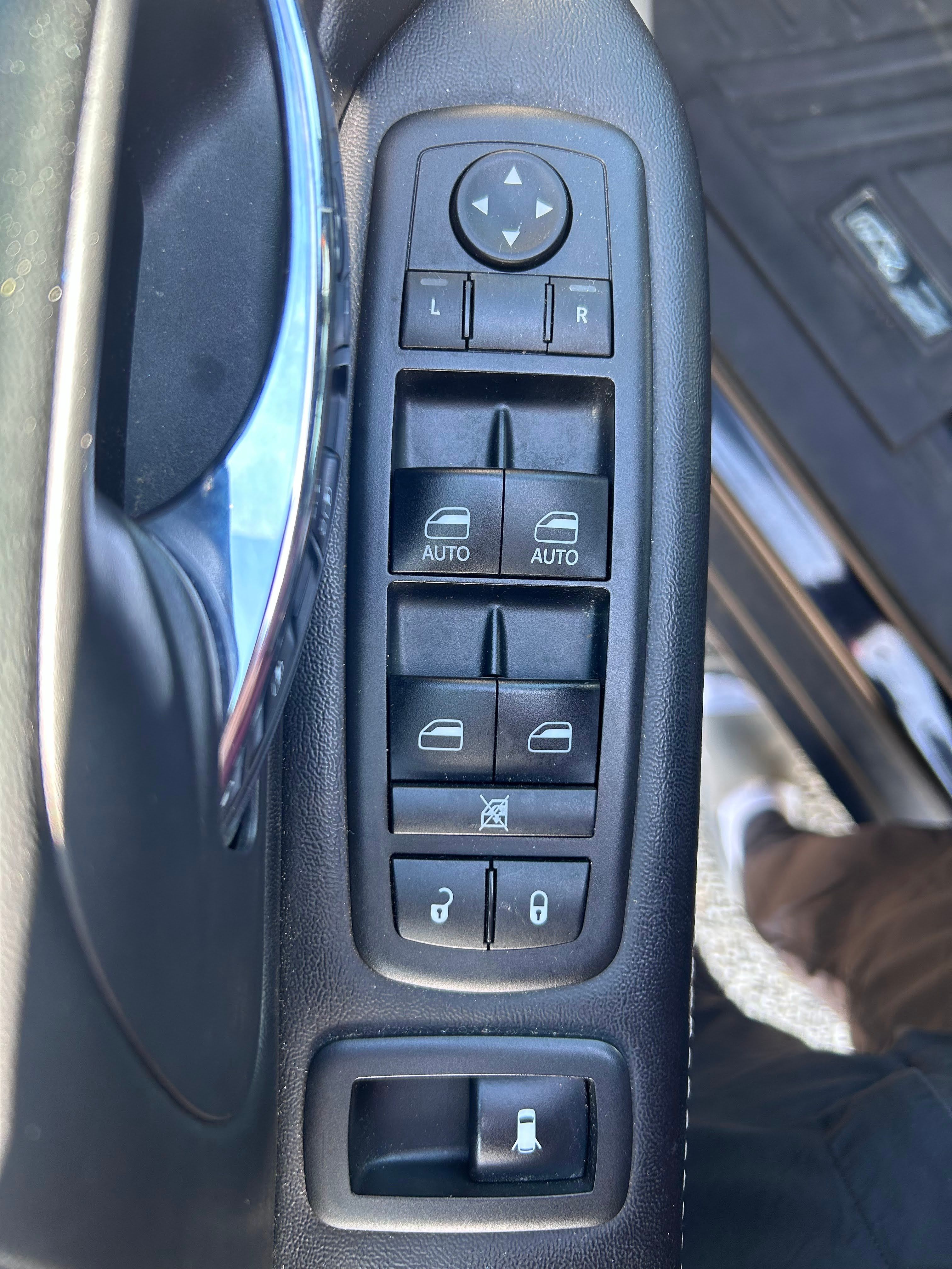 Used 2019 Dodge Grand Caravan SXT FWD image 8