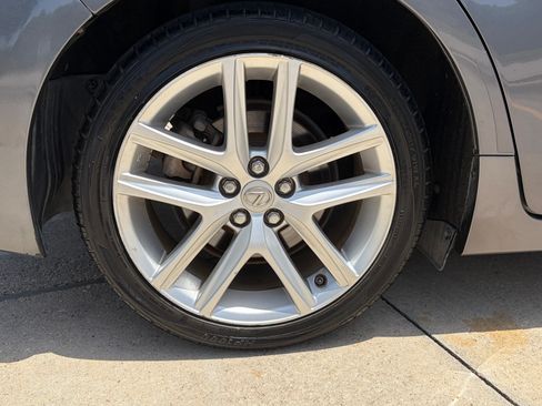 Used 2014 Lexus CT 200h w/ Seat Comfort Package FWD image 6