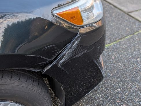 Used 2012 Toyota Camry LE image 10