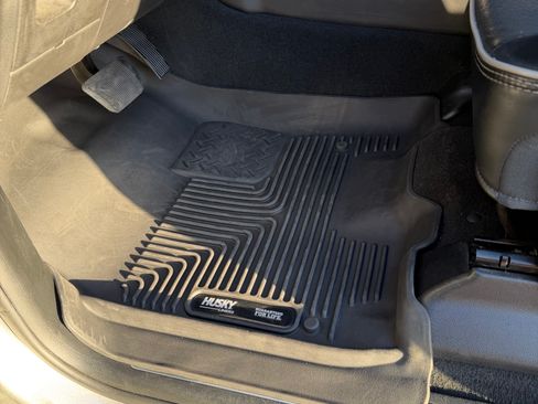 Used 2019 RAM 1500 Laramie RWD image 29