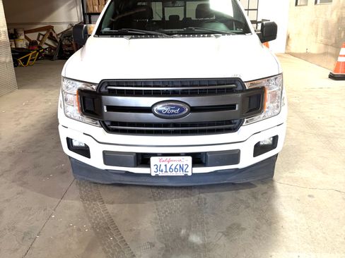 Used 2018 Ford F150 XLT w/ Equipment Group 302A Luxury RWD image 2