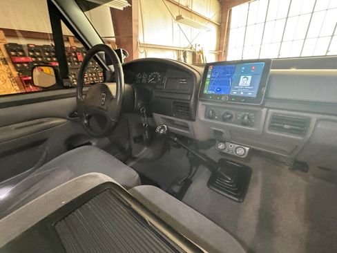 Used 1996 Ford F350 4x4 Regular Cab image 20