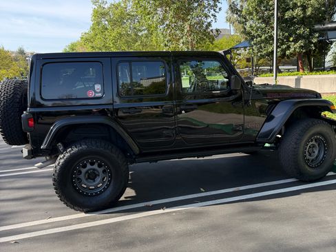 Used 2019 Jeep Wrangler Unlimited Rubicon AWD/4WD image 6