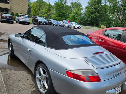 Used 2002 Porsche 911 Cabriolet image 2