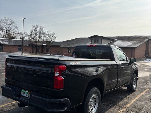 Used 2019 Chevrolet Silverado 1500 W/T w/ Trailering Package image 5