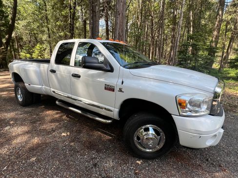 Used 2007 Dodge Ram 3500 Truck Laramie AWD/4WD image 1