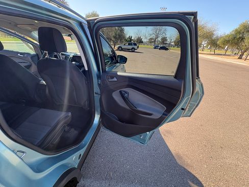 Used 2013 Ford Escape SE image 17
