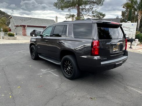 Used 2017 Chevrolet Tahoe LT image 2