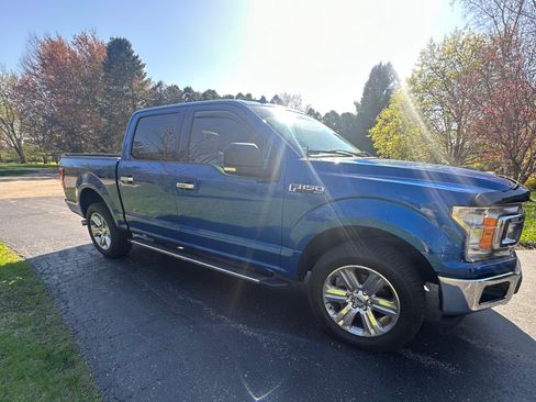 Used 2018 Ford F150 XLT w/ Equipment Group 302A Luxury image 4