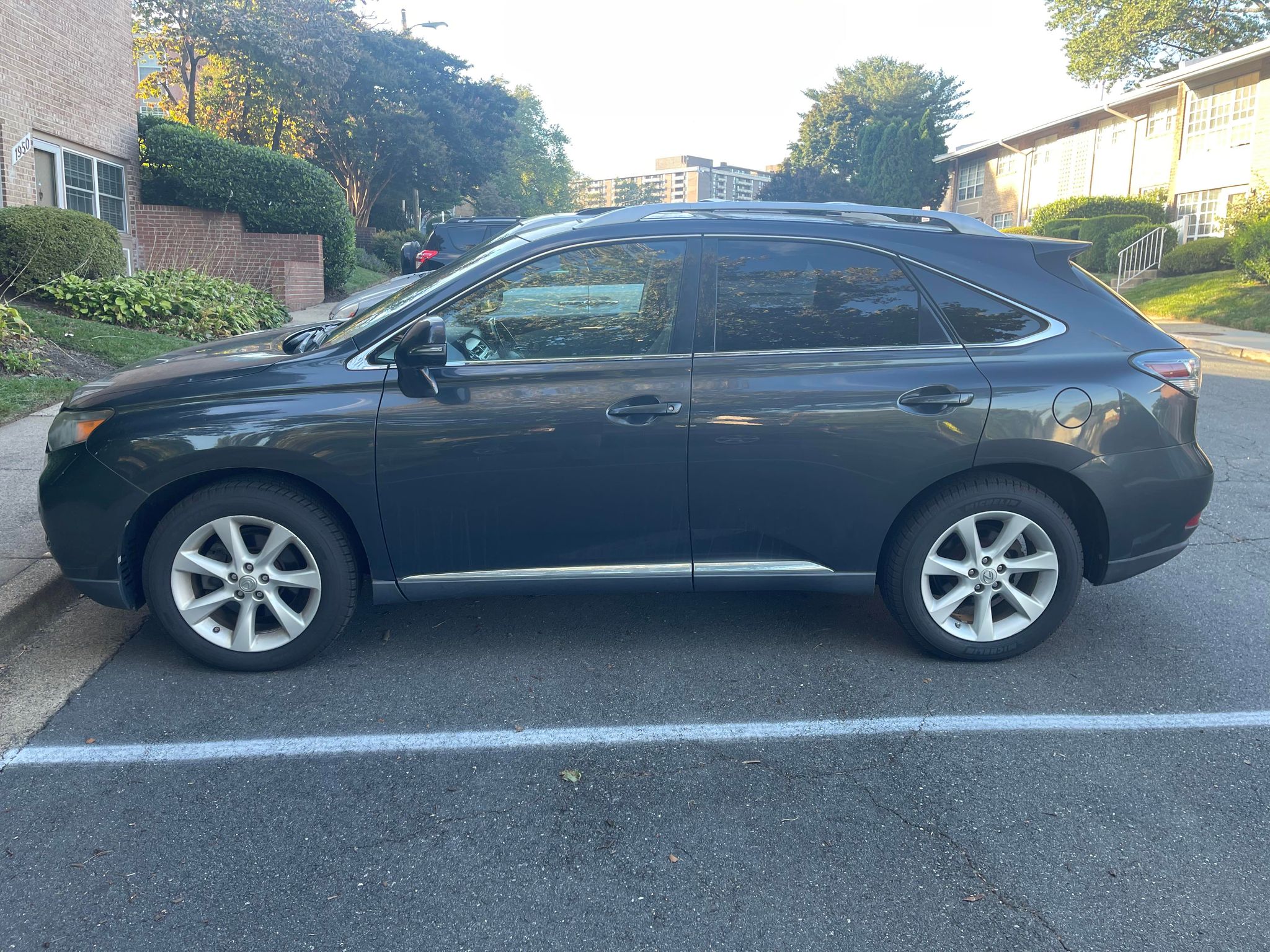 Used 2011 Lexus RX 350 2WD image 1