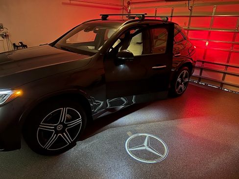 Used 2024 Mercedes-Benz GLC 300 image 13